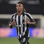 Botafogo midfielder Danilo