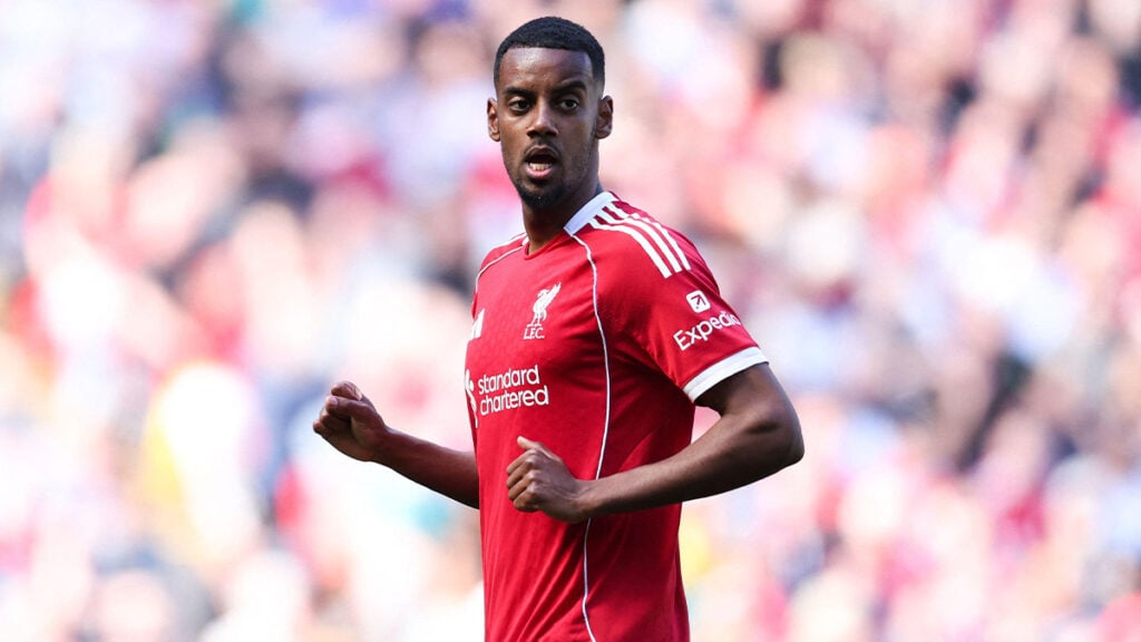 Liverpool analysis: Why Andoni Iraola needs to avoid Darwin Nunez deja vu with Alexander Isak