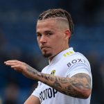 “He dives a lot” — Kalvin Phillips accuses Wilfred Zaha of frequent simulation