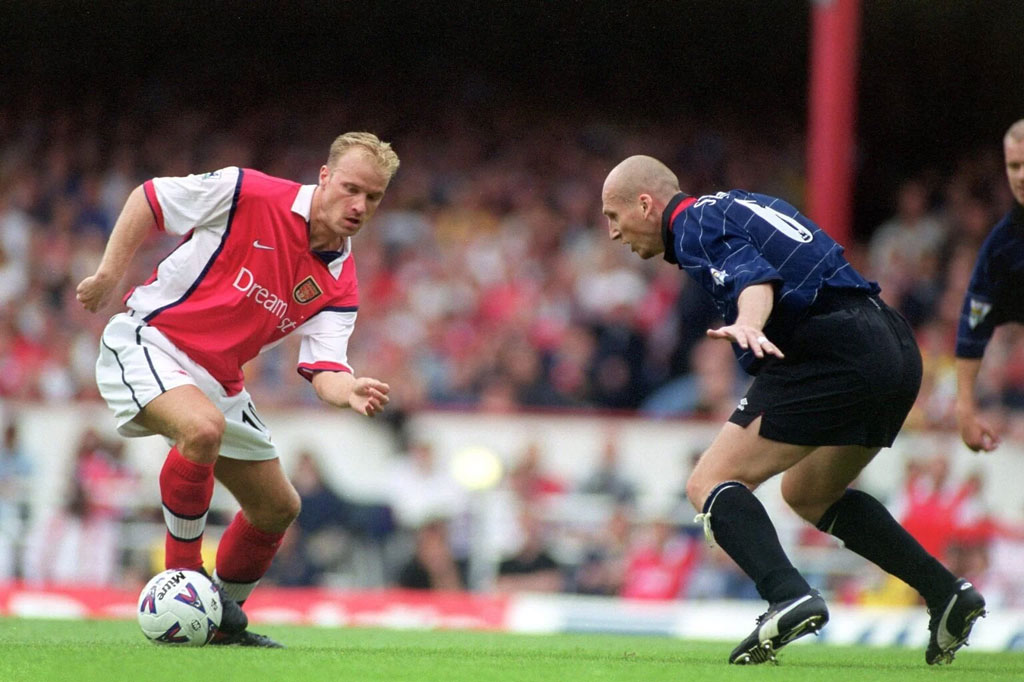 bergkamp stam premier league