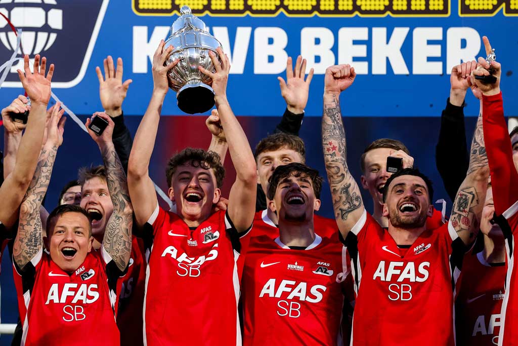 az nec filmpjes samenvatting cijfers verslag feest