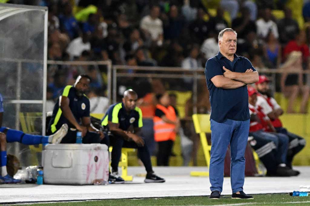 Dick-Advocaat-toch-naar-WK-met-Curacao-2XAC02H