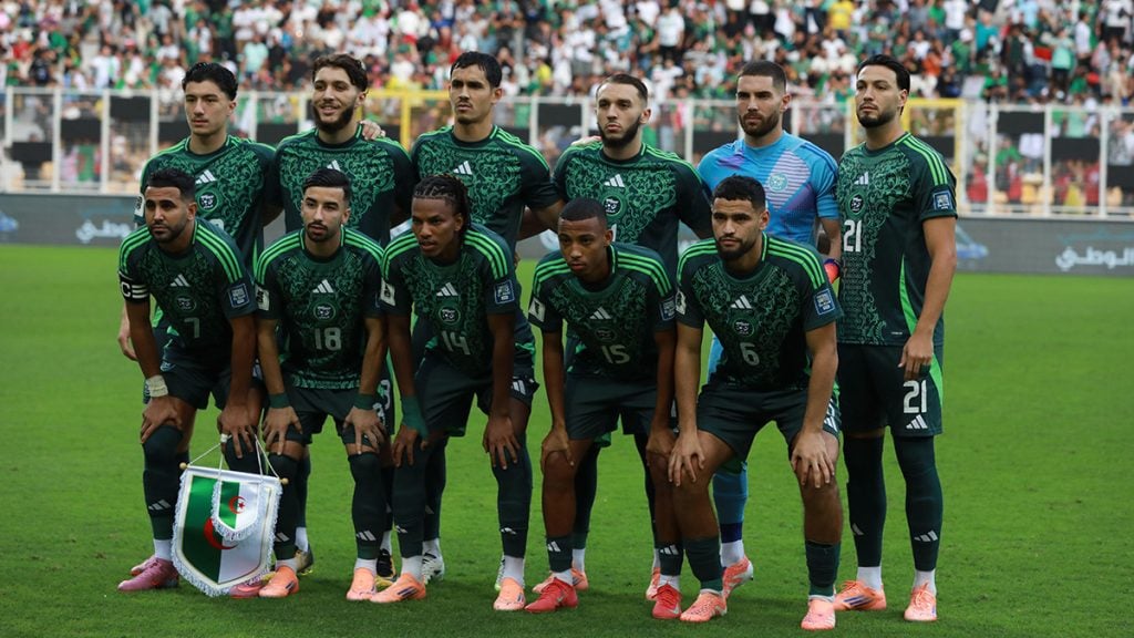 La selección de Argelia antes de un partido oficial