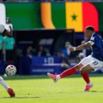 Kylian Mbappé comemora gol pela França contra Senegal na Copa do Mundo 2026