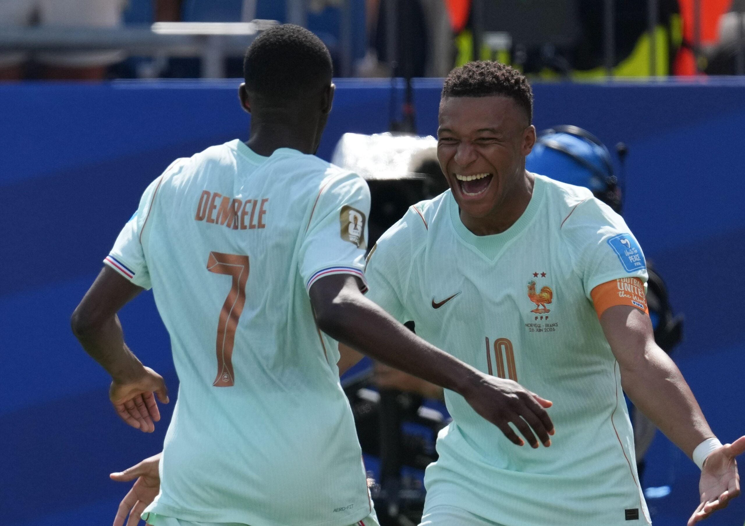 Mbappé e Dembélé pela França nos 16 avos de final da Copa do Mundo 2026